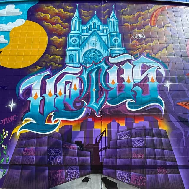 Graffiti: VETUS · catedral — Mural assinatura