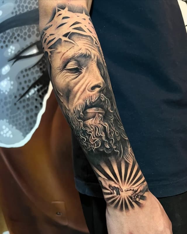 Tattoo: Barba & bússola — Antebraço black & gray